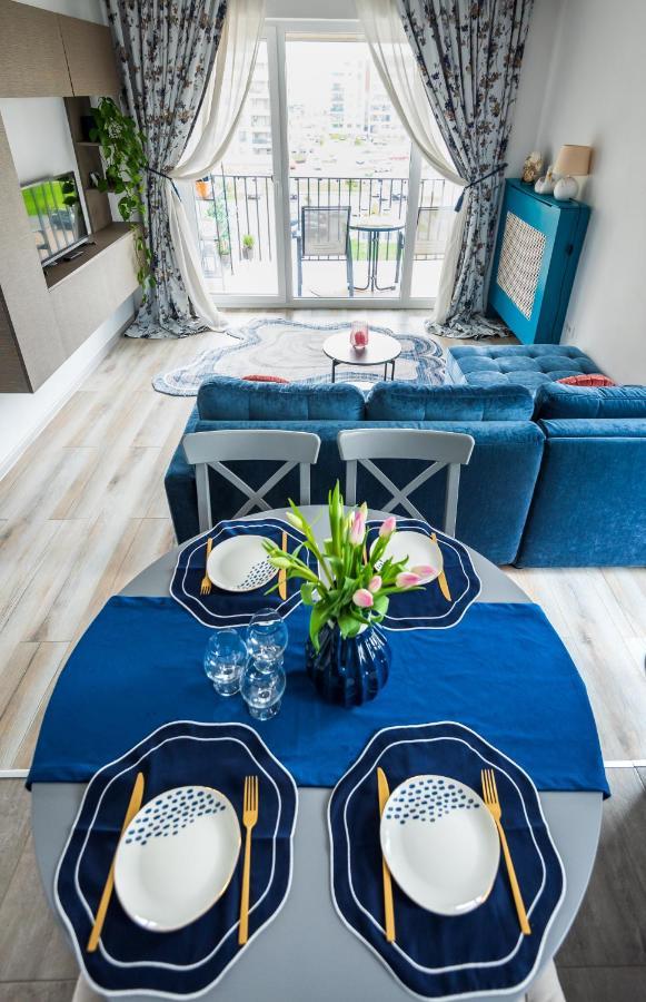 Lovely Chic Studio, On A Beautiful Promenade Apartment Brasov Ngoại thất bức ảnh